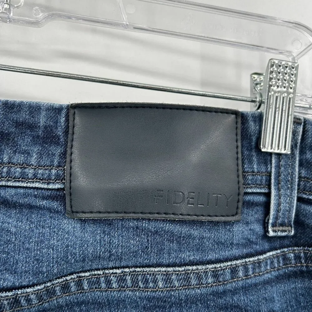 FIDELITY Men's Jimmy Slim Straight Leg Alpha Blue Casual Denim Jeans Size 38